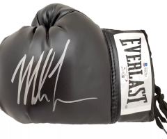 MIKE TYSON AUTOGRAPHED BLACK EVERLAST BOXING GLOVE LH IN SILVER BECKETT 192608