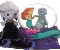 Disney Showcase Collection Make Waves In The Sea Disney The Little Mermaid